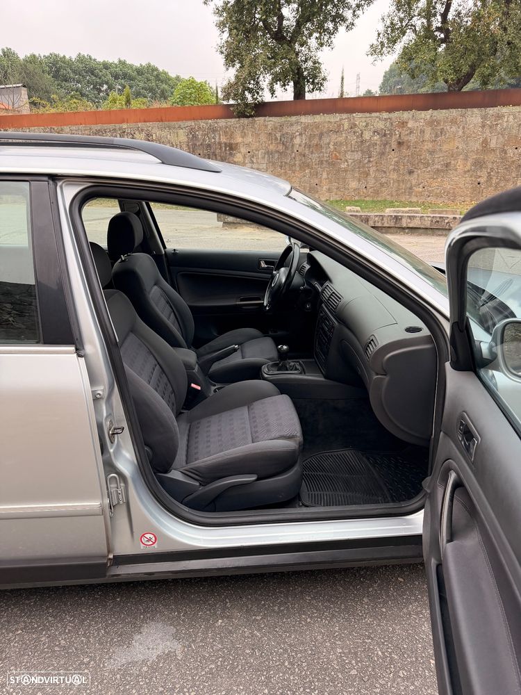 VW Passat Variant 1.9 TDi Trendline - 8