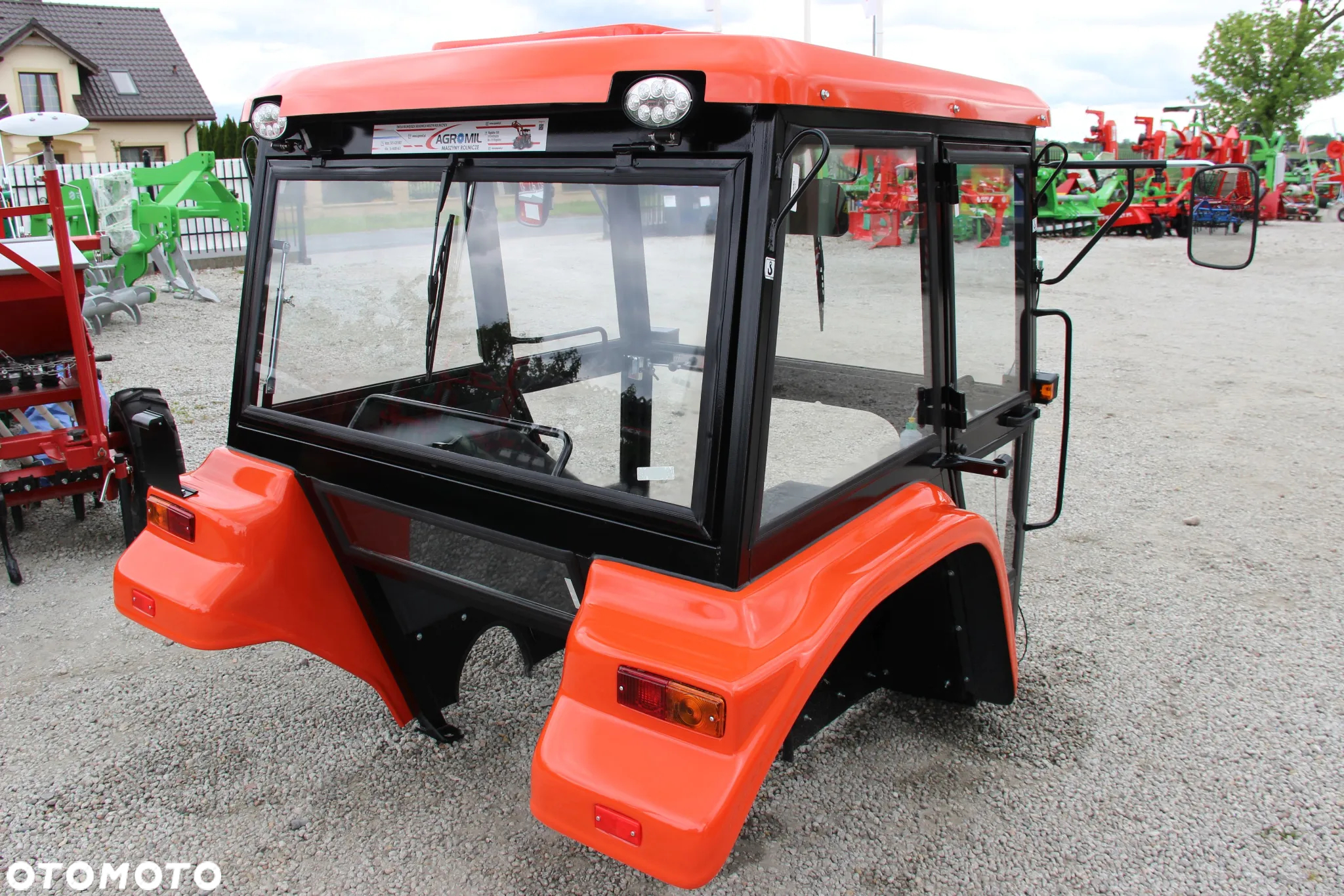 Kabina ciągnikowa kabiny Ursus C 360 C-360 NAGLAK tworzywo - 5