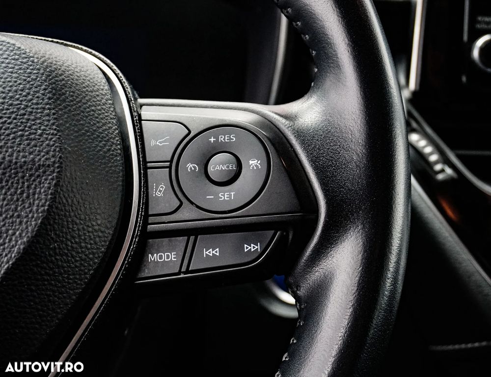 Toyota Corolla 1.8 HSD Dynamic - 23