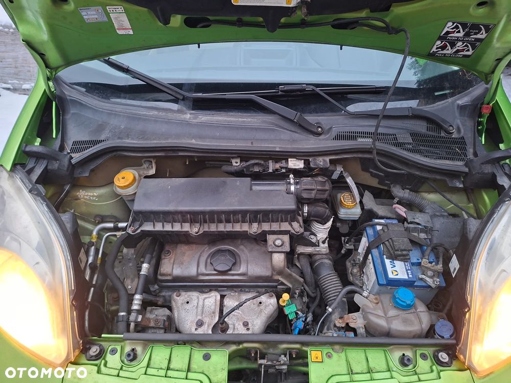 Fiat Fiorino Kombi 8V Elegant - 10