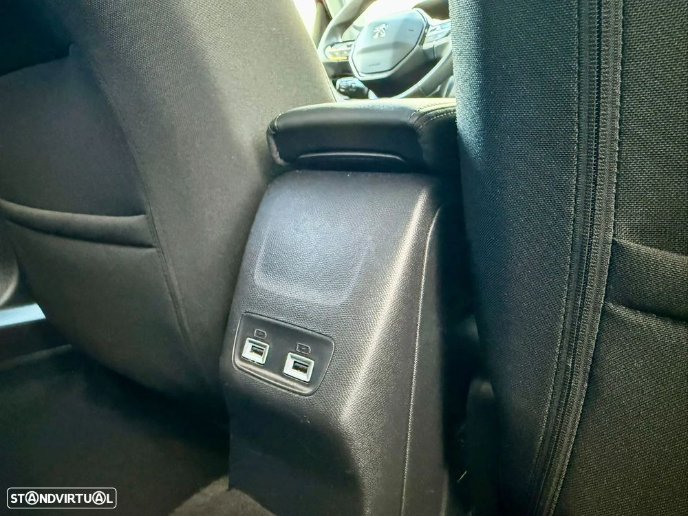 Peugeot 2008 PureTech 130 Allure Pack - 11