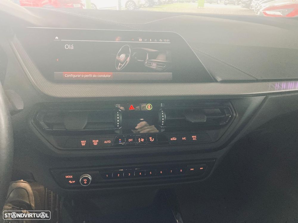 BMW 116 d Pack Desportivo M Auto - 13