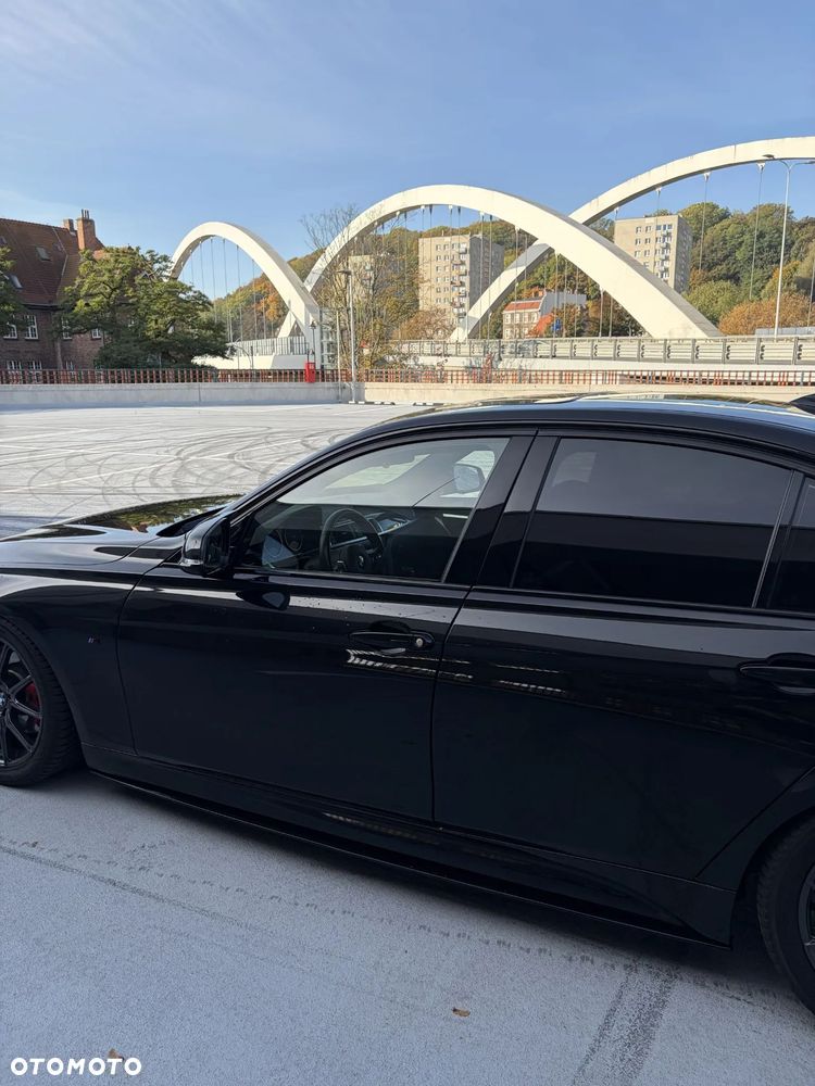 BMW Seria 3 340i xDrive Edition M Sport Shadow - 14