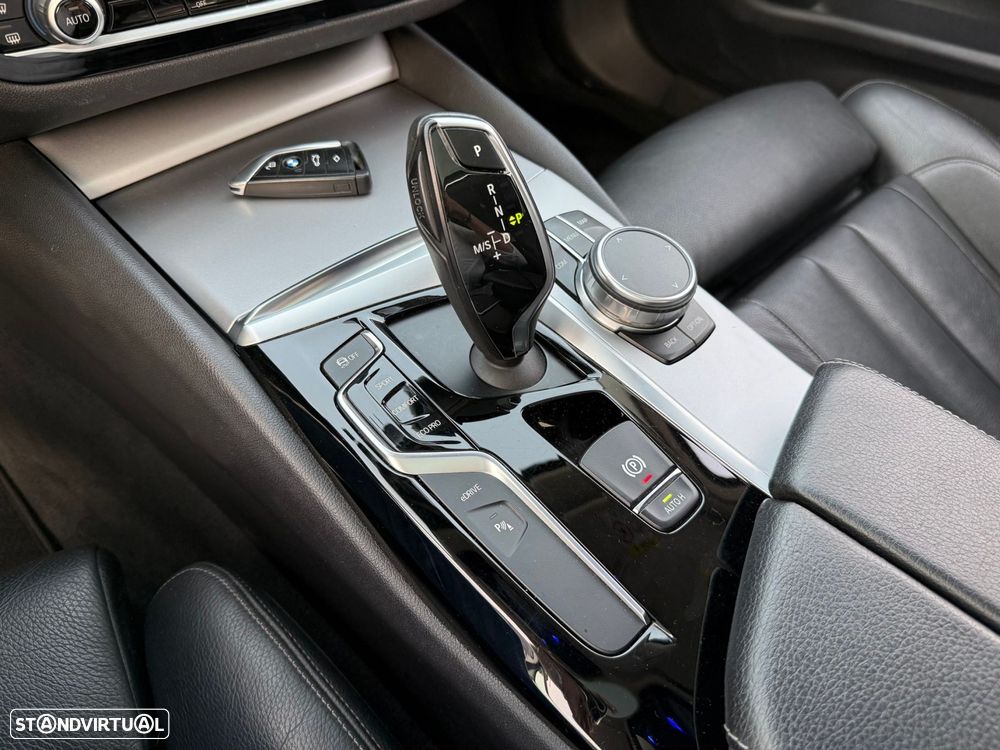 BMW 530 e iPerformance Line Sport - 16