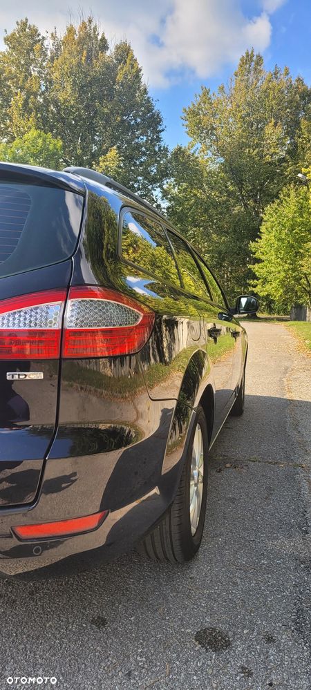 Ford Mondeo Turnier 2.0 TDCi Ambiente - 13