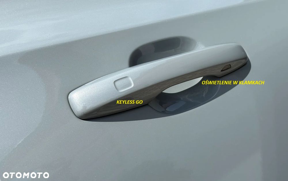 Volvo XC 60 B4 D AWD Plus Dark - 29
