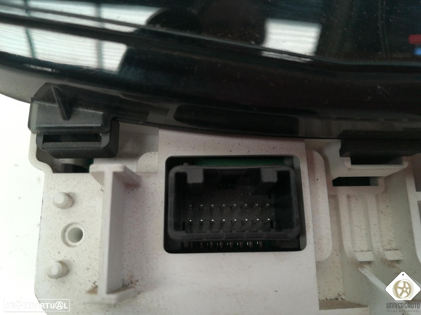 QUADRANTE TOYOTA YARIS 2010 - 4