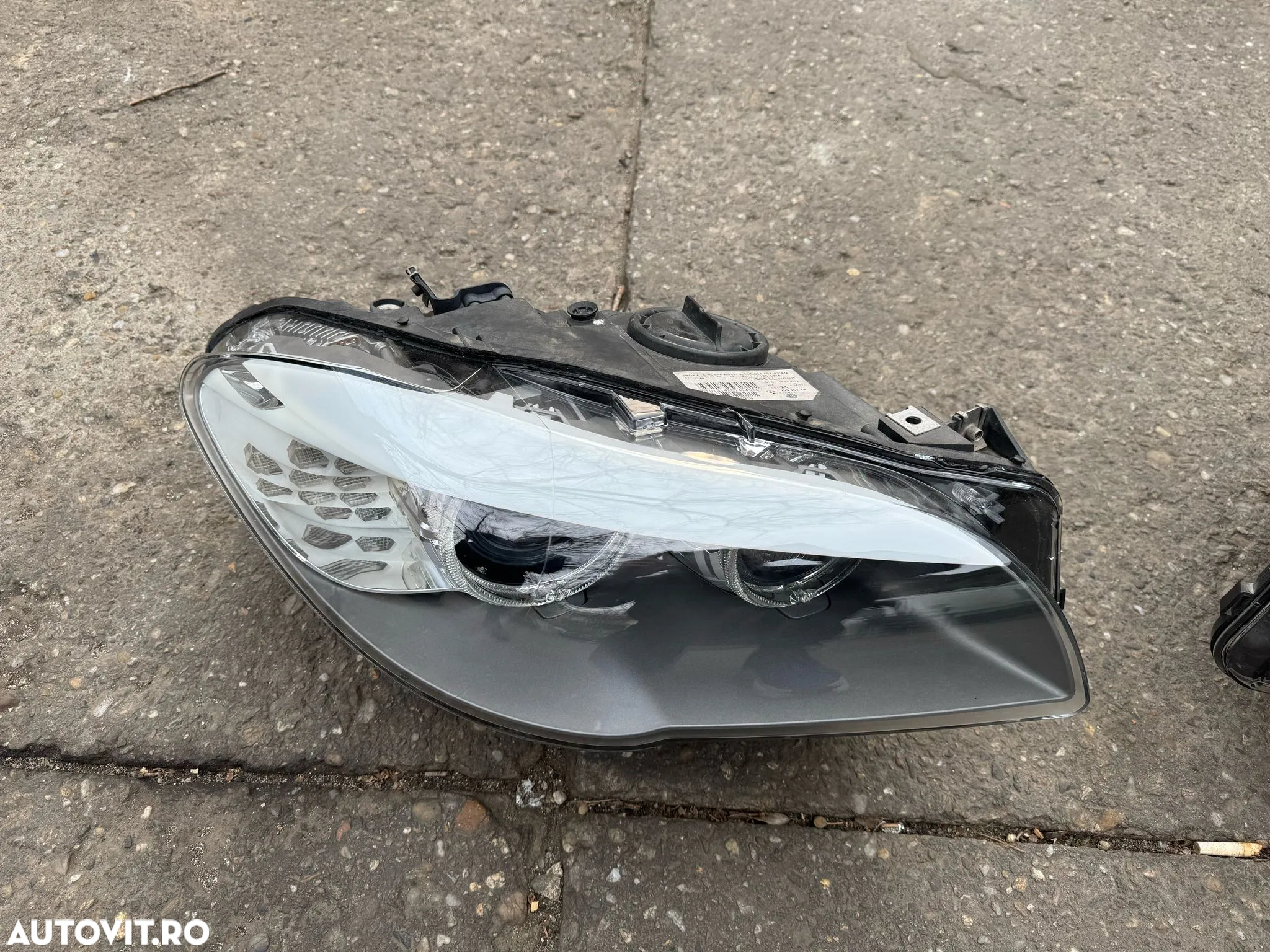 Far stanga/Far dreapta Bmw Seria 5 F10/F11 xenon AHL adaptiv Europa faruri - 6