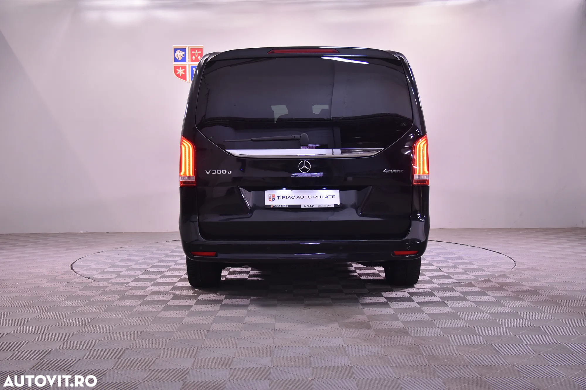 Mercedes-Benz V - 4