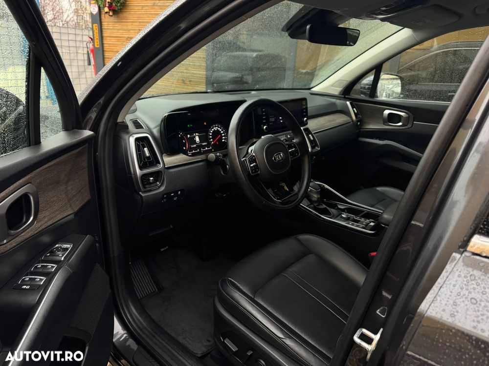 Kia Sorento - 12
