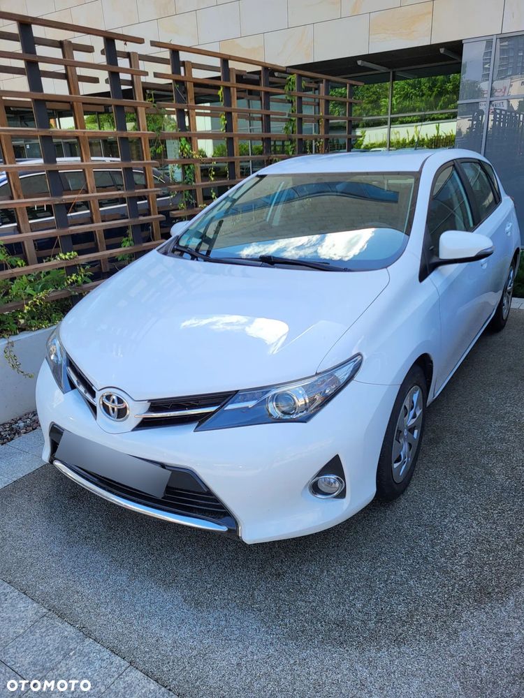 Toyota Auris 2.0 D-4D Dynamic - 11