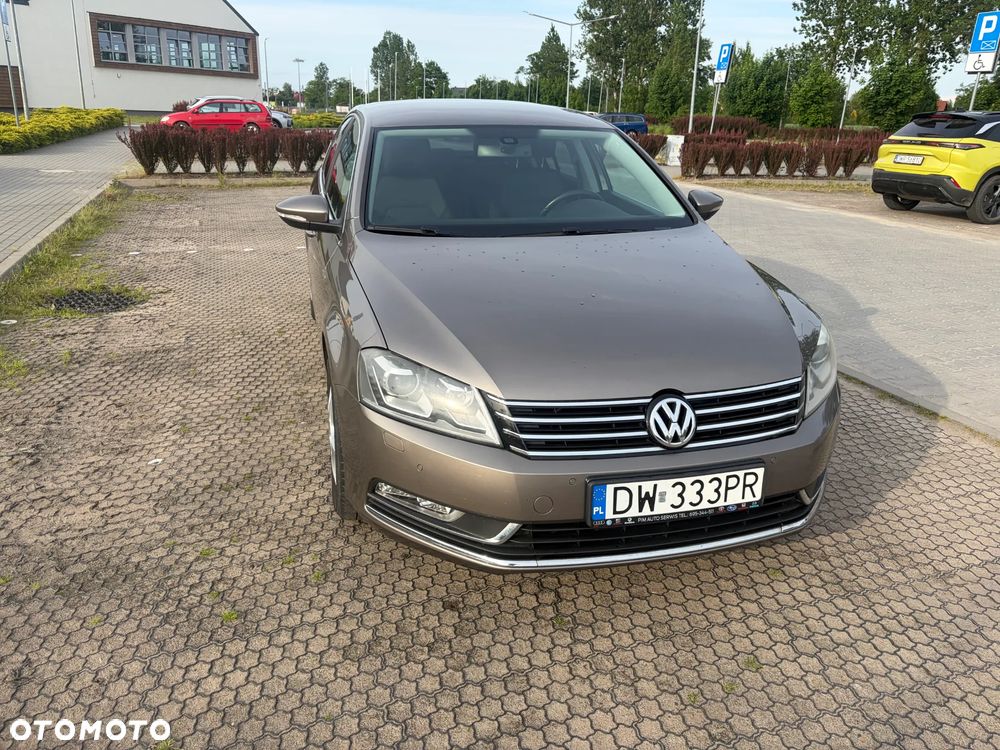 Volkswagen Passat 2.0 TDI Comfortline - 6