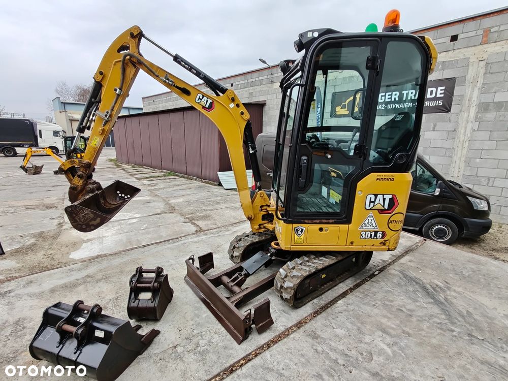 Caterpillar 301.6 - 4