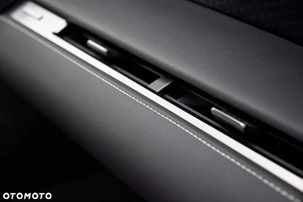 Lexus LC 500h Superturismo - 33