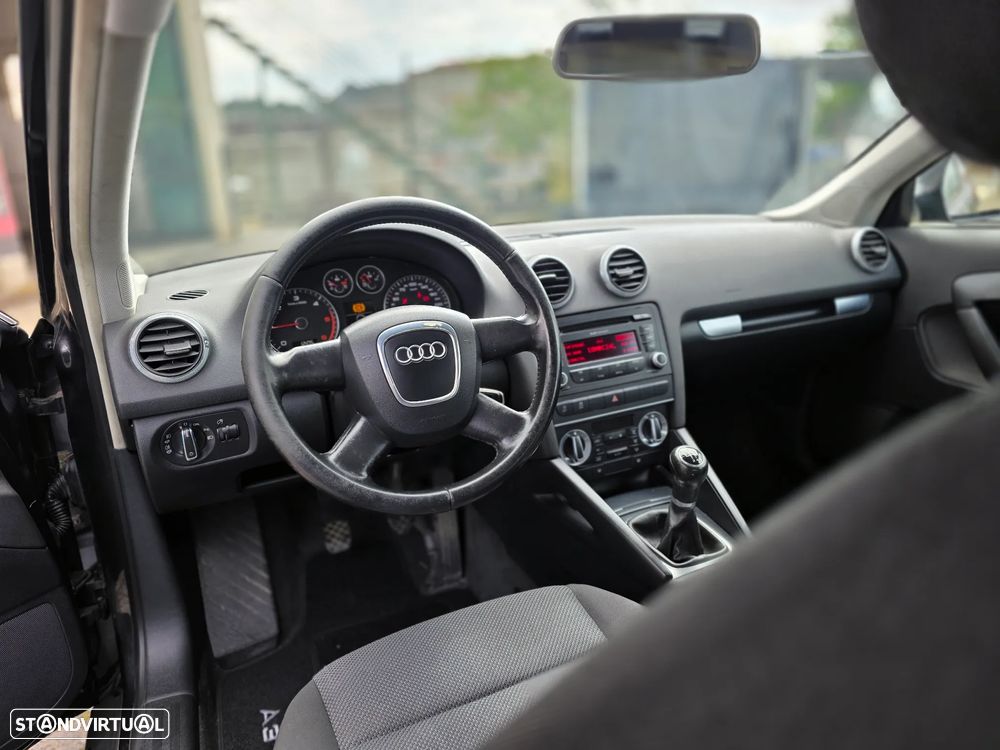 Audi A3 Sportback 2.0 TDi Attraction - 13