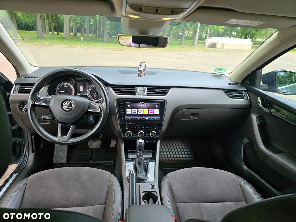 Skoda Octavia 2.0 TDI 4x4 DSG L&K - 34