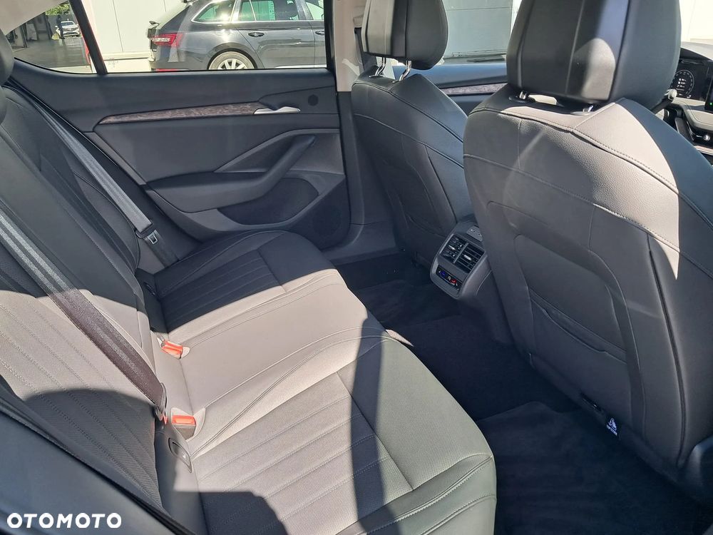 Skoda Superb 2.0 TSI L&K DSG - 37