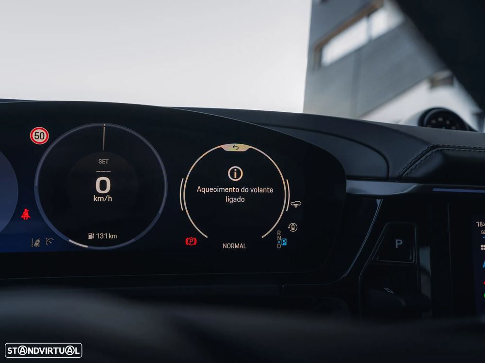 Porsche Macan Electric 4 - 27