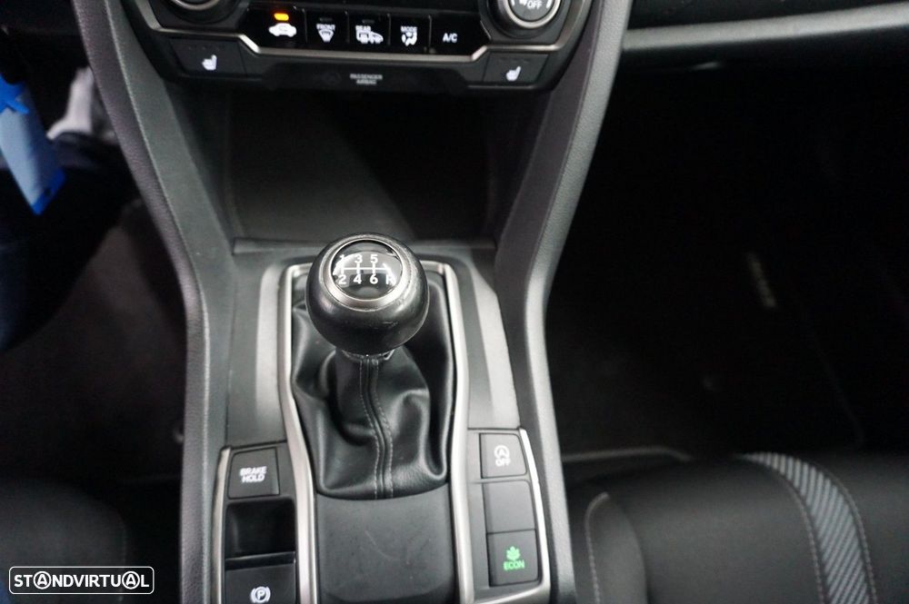 Honda Civic 1.0 i-VTEC Elegance - 30