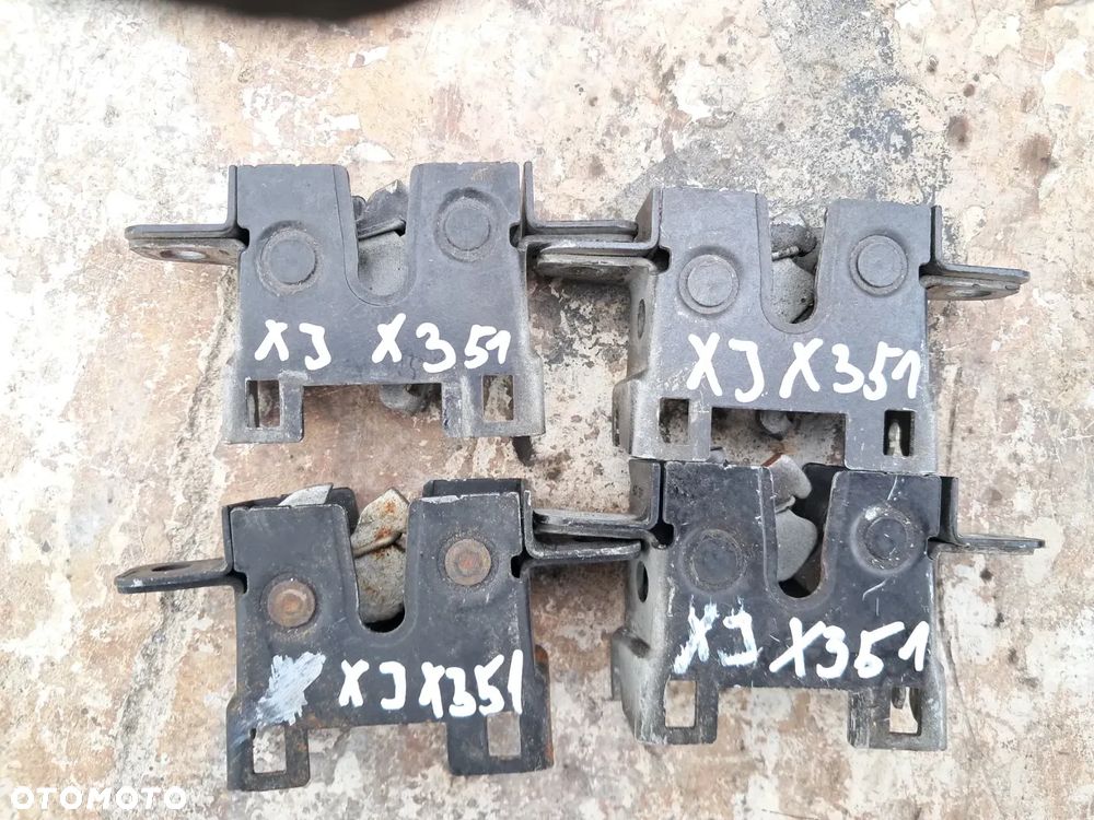 Jaguar XJ X351 Zamek maski - 1