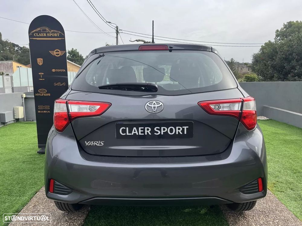 Toyota Yaris 1.0 VVT-i Exclusive - 11