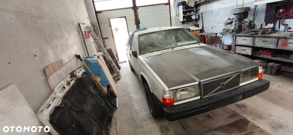 Volvo Seria 700 - 29