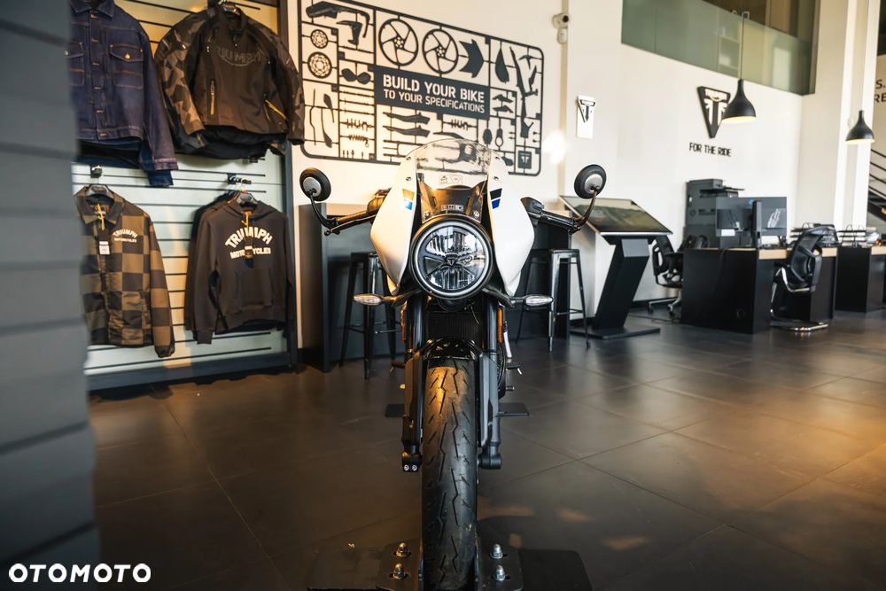 Triumph Thruxton - 4