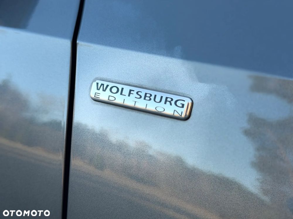 Volkswagen Passat - 36