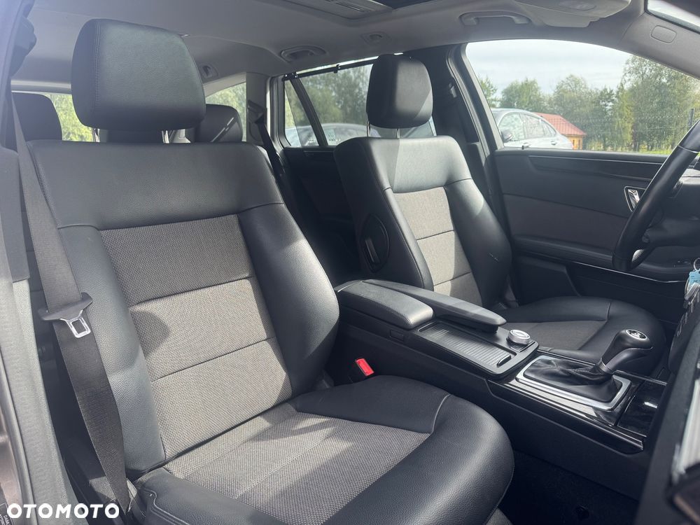 Mercedes-Benz Klasa E 250 CGI BlueEff Avantgarde - 24