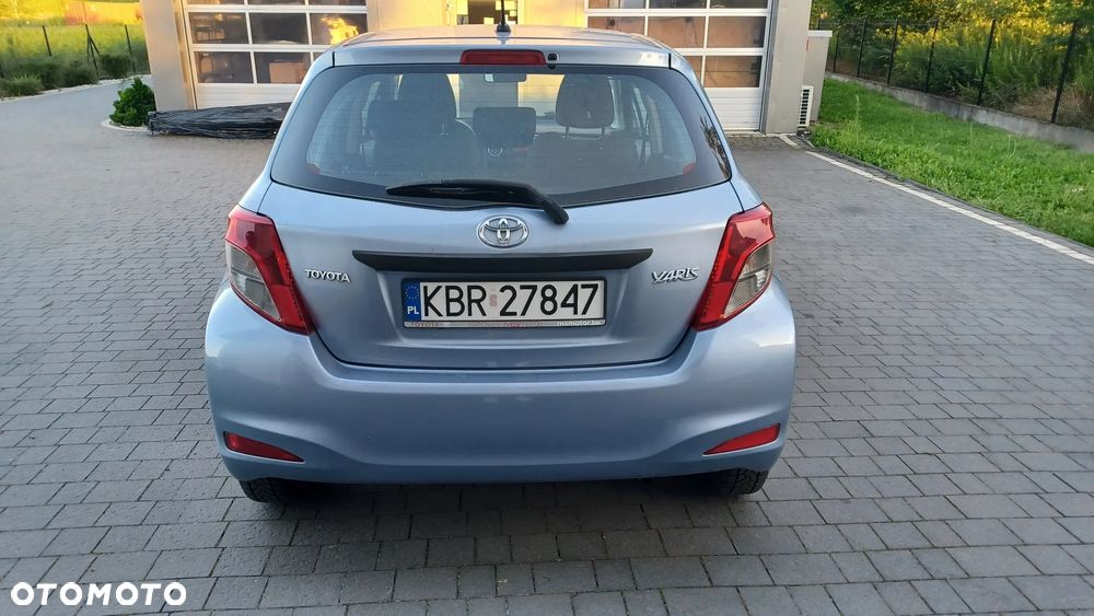 Toyota Yaris - 9