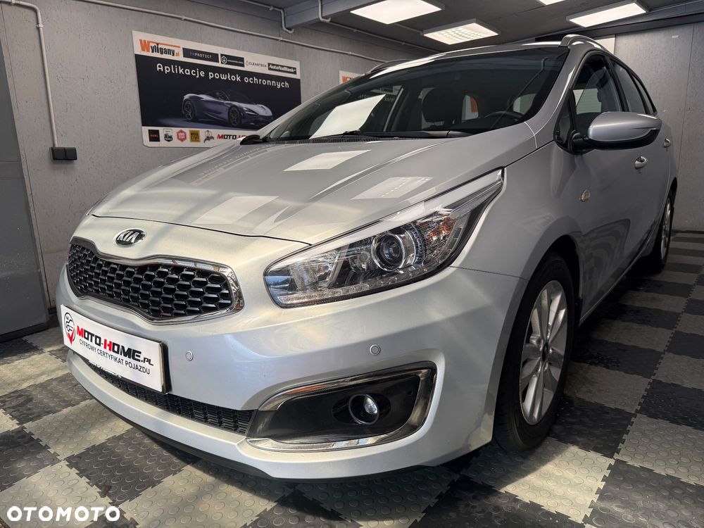 Kia Ceed - 26
