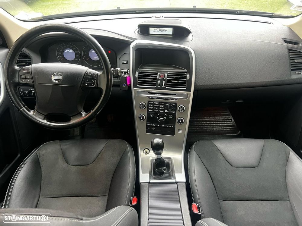 Volvo XC 60 D5 Momentum - 20