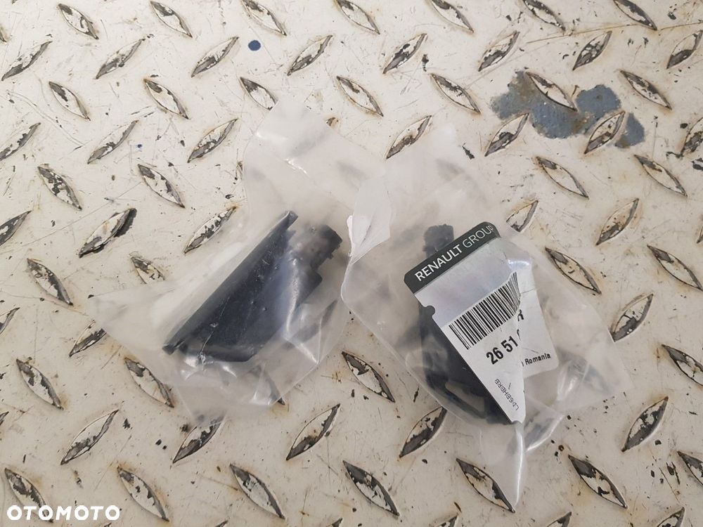 FABRYCZNIE NOWE ORYGINALNE OŚWIETLENIE 2x LAMPKA ZDERZAKA TYLNEGO RENAULT DACIA  265109646R - 2