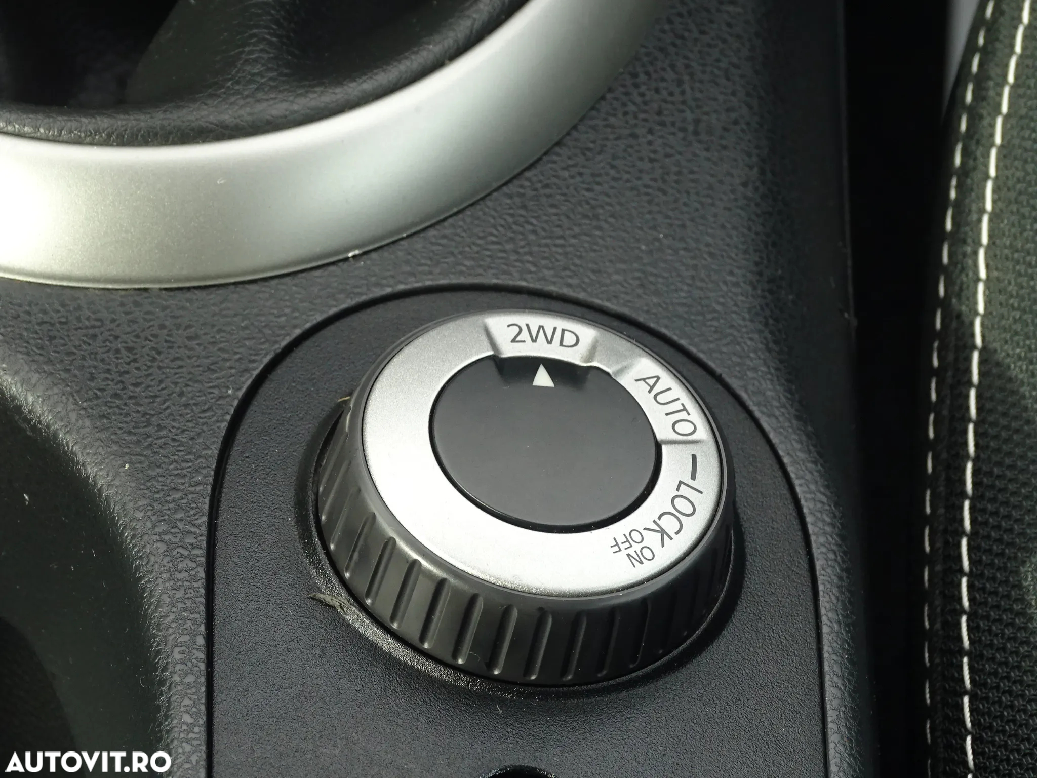Nissan Qashqai 1.6 dCi DPF 4x4 tekna - 8
