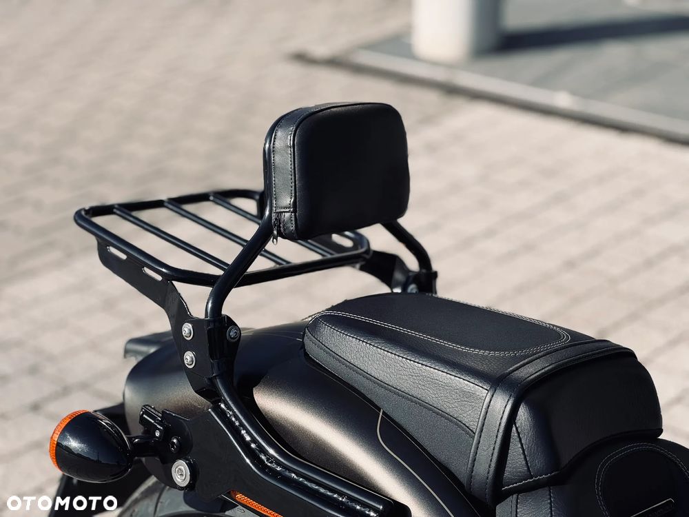 Harley-Davidson Softail Breakout - 9