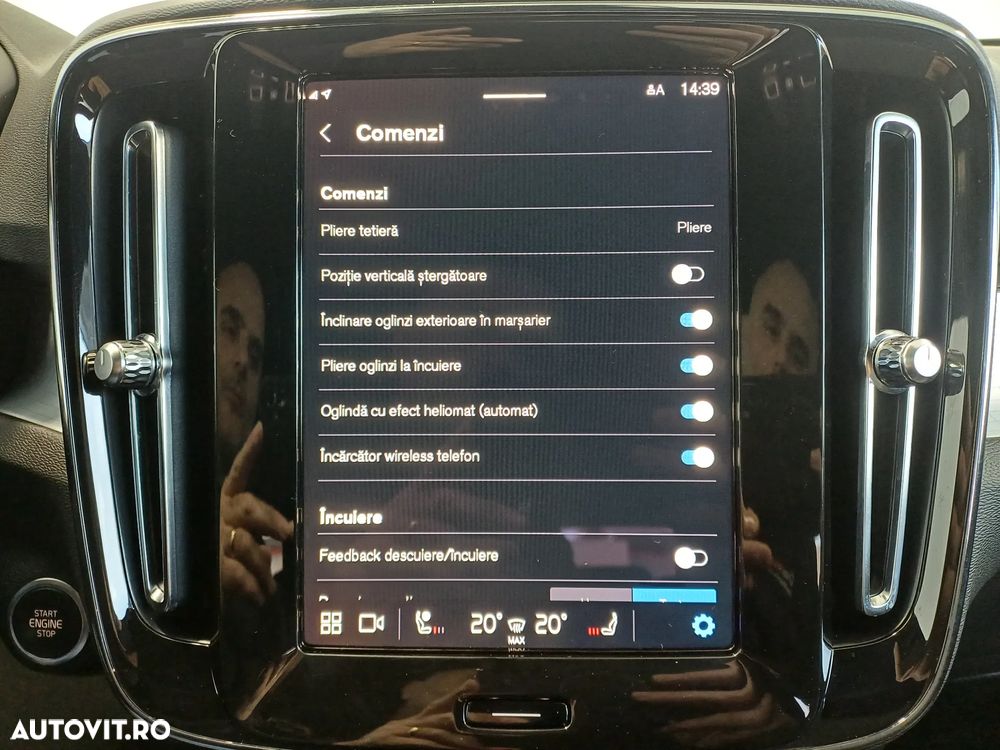 Volvo XC 40 B4 AT8 Mild Hybrid Momentum - 21