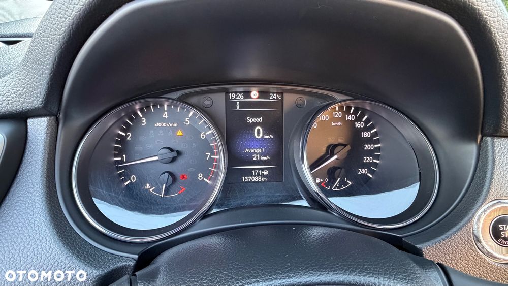 Nissan Qashqai 1.2 DIG-T N-Connecta EU6 - 30