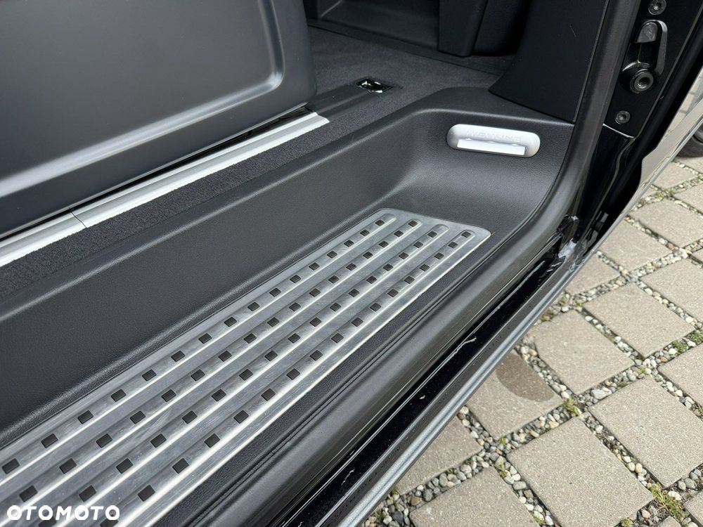 Volkswagen Multivan - 18