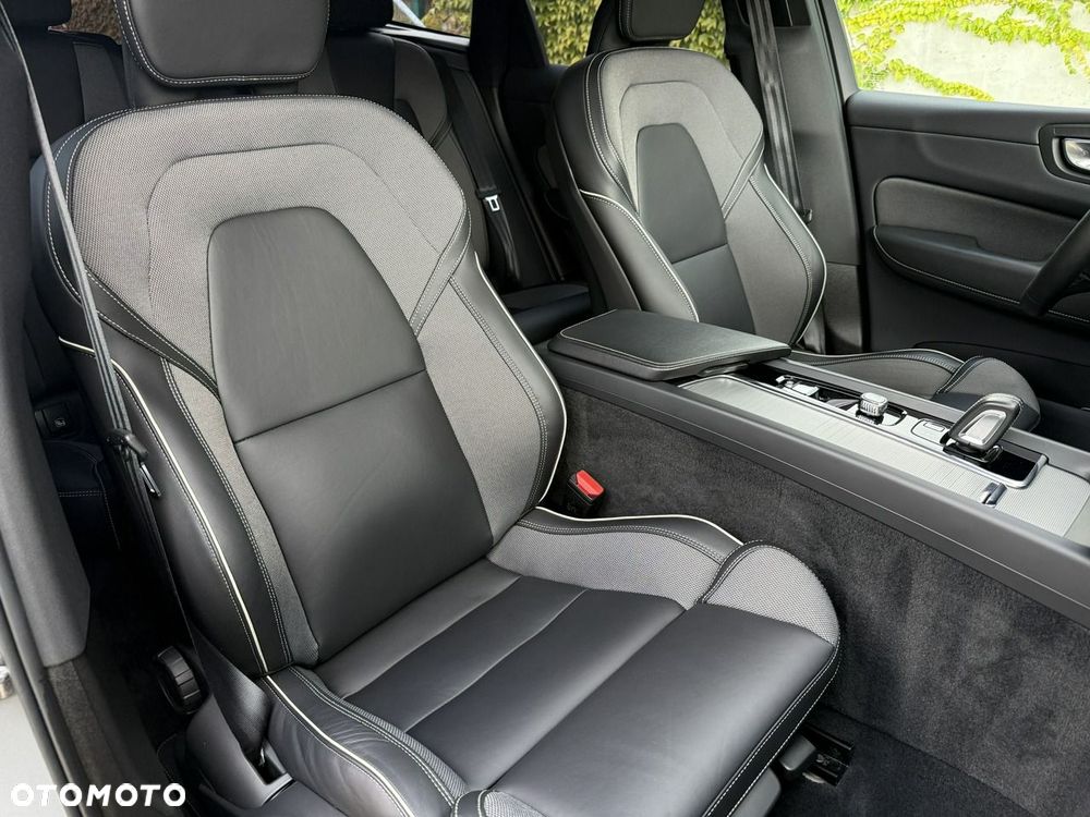 Volvo XC 60 B4 B R-Design - 9