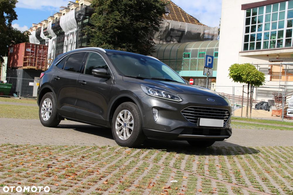 Ford Kuga 2.0 EcoBlue 4x4 TITANIUM - 9