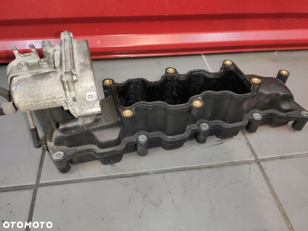 AUDI Q7 4L 4.2 TDI KOLEKTOR SSĄCY PRAWY KLAPKI NASTAWNIK ORYG 057129712G - 8