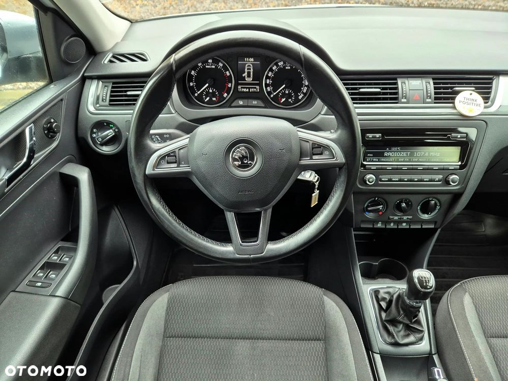 Skoda RAPID 1.2 TSI Ambition - 15