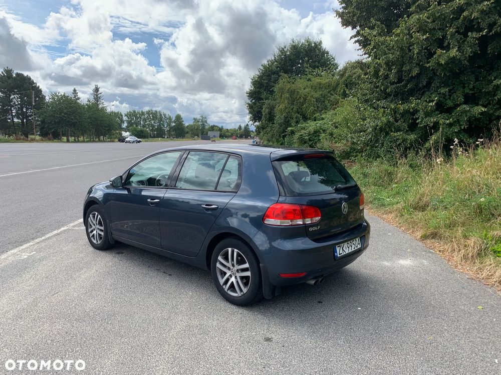 Volkswagen Golf 2.0 TDI Comfortline - 4