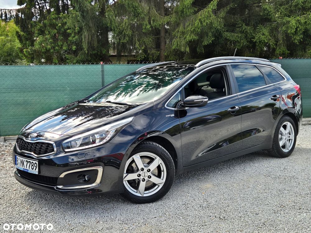 Kia Ceed 1.6 CRDi 136 ISG Platinum Edition - 5