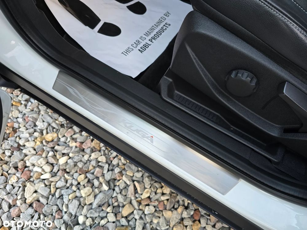 Ford Kuga 2.0 TDCi 4WD Titanium Plus - 14