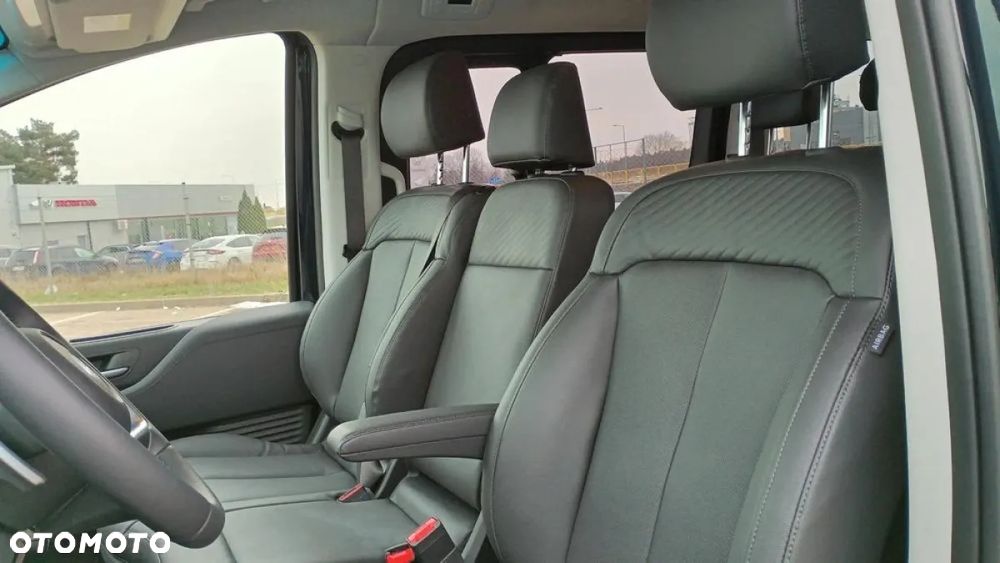 Hyundai Staria 1.6 T-GDI HEV Smart VIP - 10