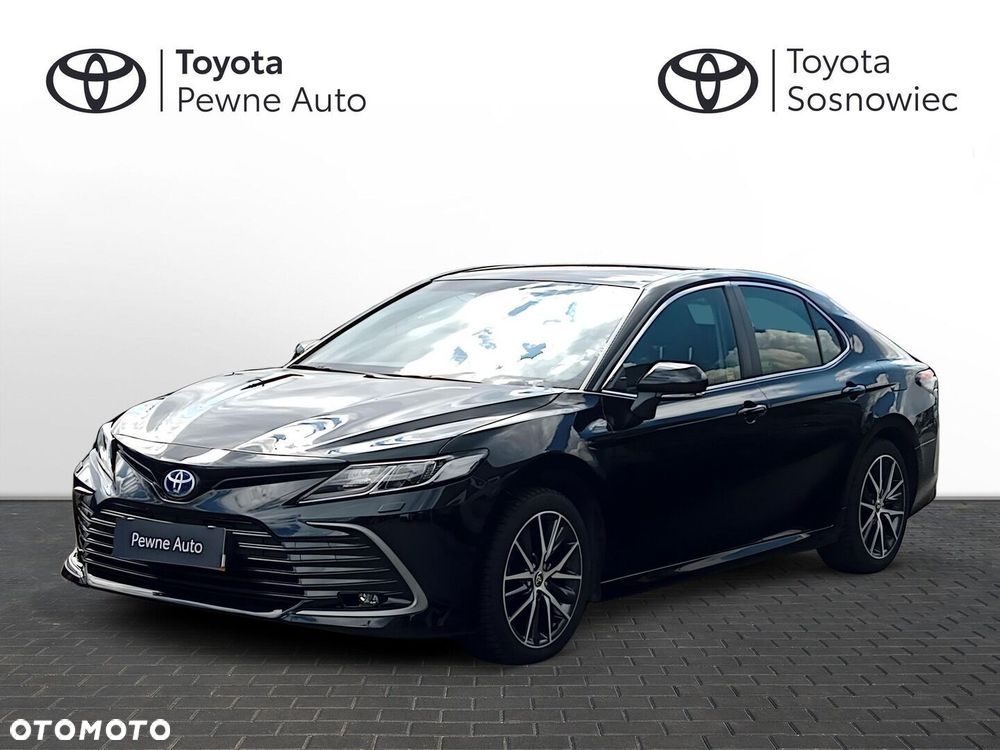 Toyota Camry - 1