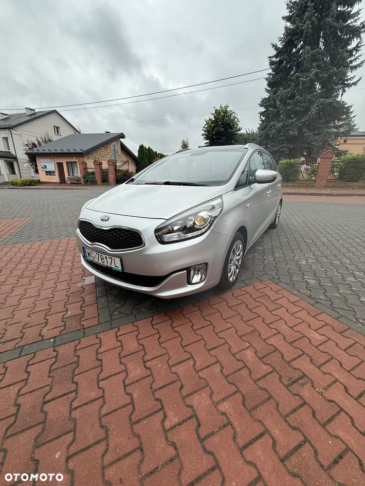 Kia Carens 1.7 CRDi 115 Dream Team Edition - 18