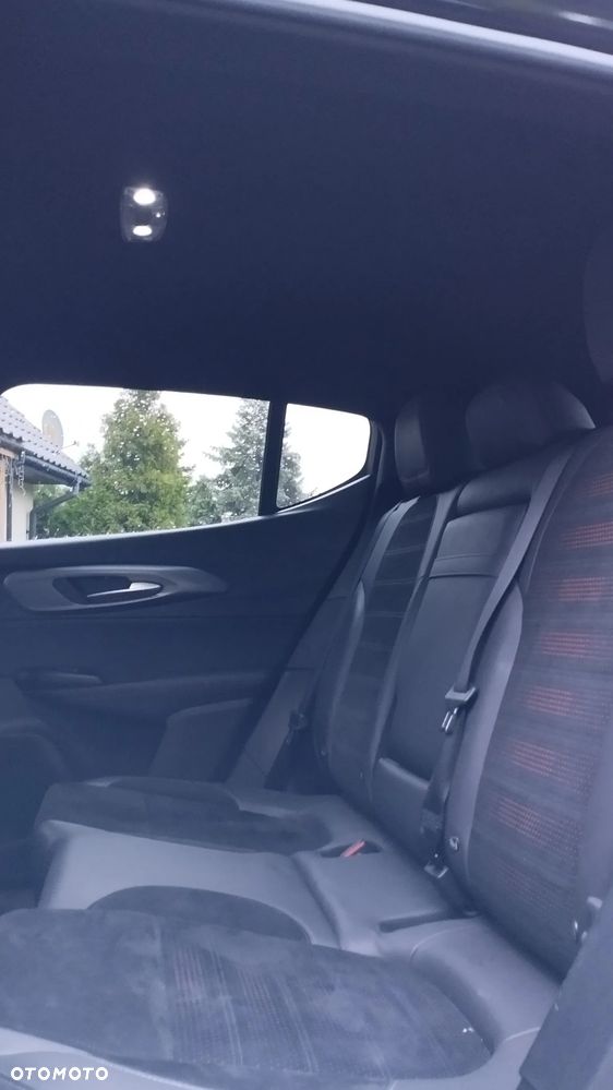 Alfa Romeo Tonale 1.5 T4 GSE mHEV Veloce DCT - 9