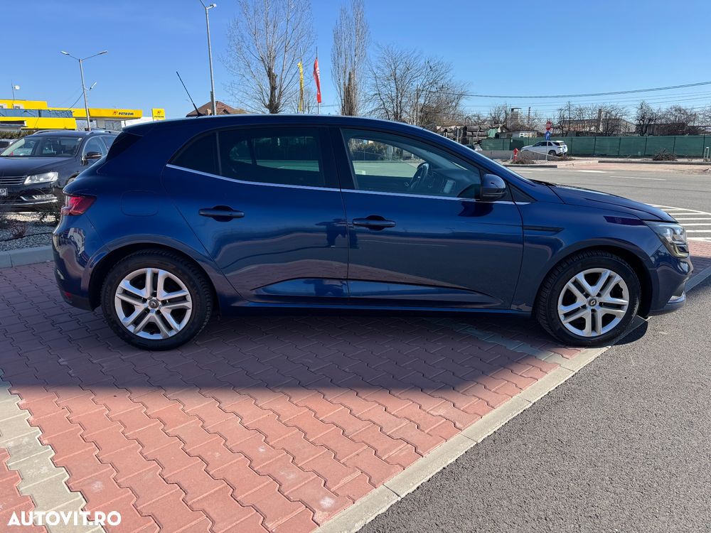 Renault Megane 1.2 TCe Intens - 11